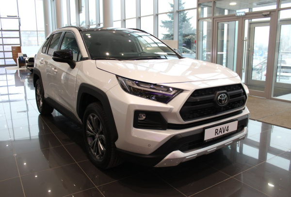 Toyota RAV 4 2024 года с пробегом 60 км, фото 1