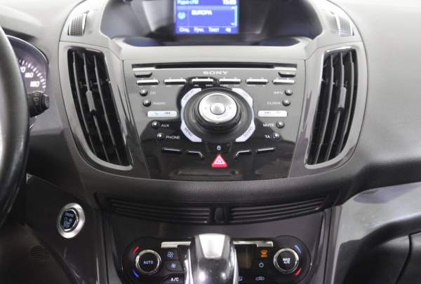 Ford Kuga 2016 года с пробегом 238 299 км, фото 11