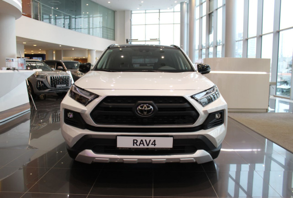 Toyota RAV 4 2024 года с пробегом 60 км, фото 3